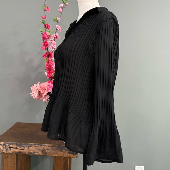 Investments Petites Button Down long Sleeve - Picture 4 of 9